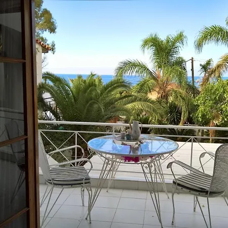 Stavento Apartment *