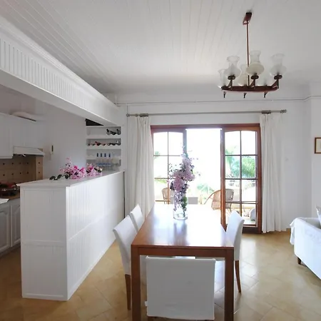 Stavento * ארגוסטולי